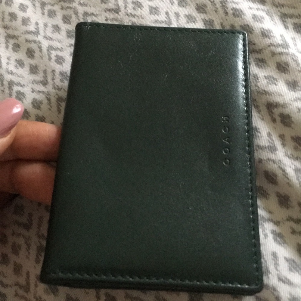 Coach Id & Cards Wallet